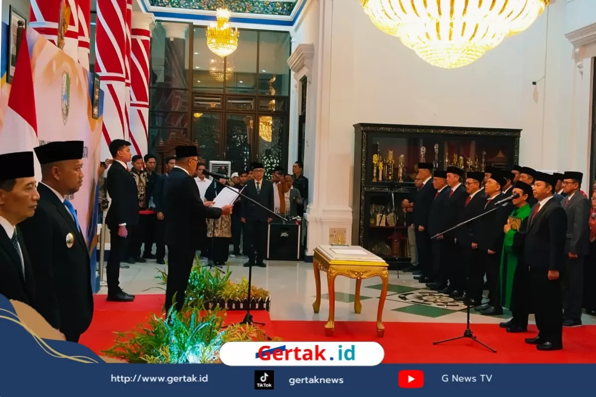 Faisol Ansori Resmi Jabat Plt Sekdakab Sampang, Bupati: Minta Totalitas Layani Masyarakat