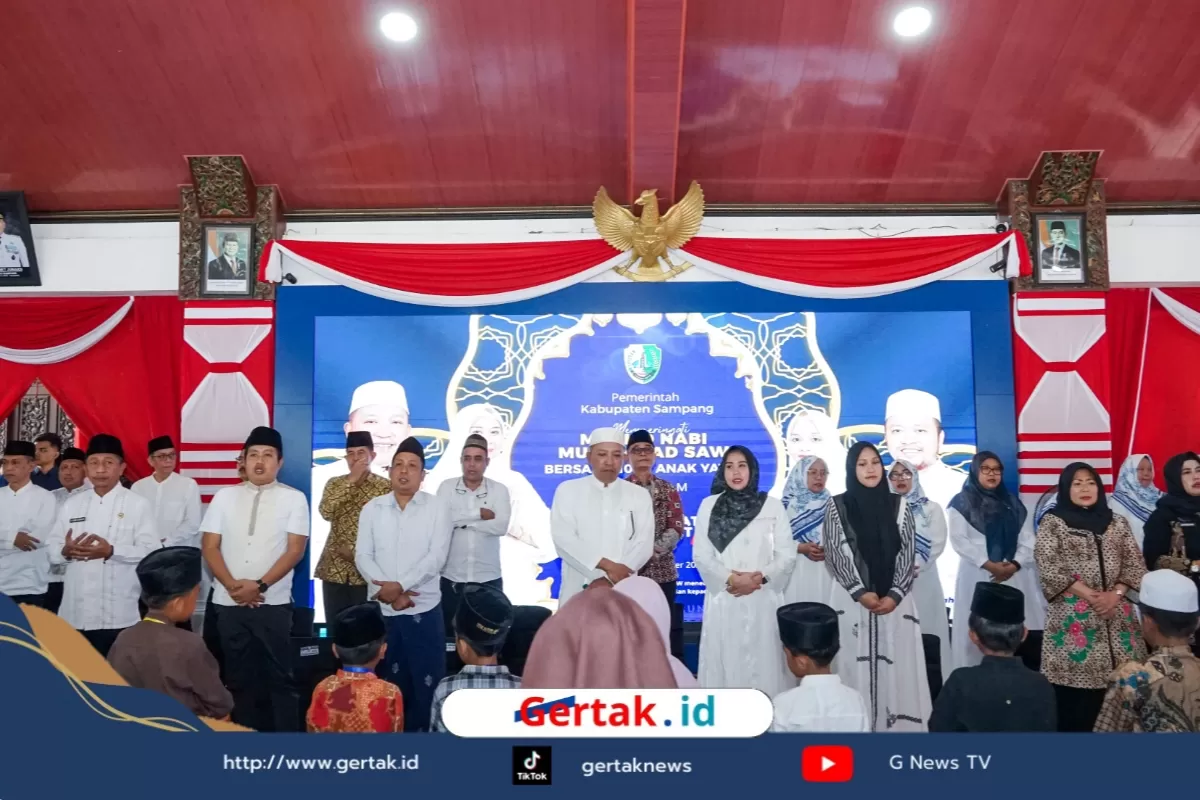 Peringati Maulid Nabi di Pendopo Sampang, Sentuhan Qolbul Bupati Kepala 1.000 Anak Yatim  