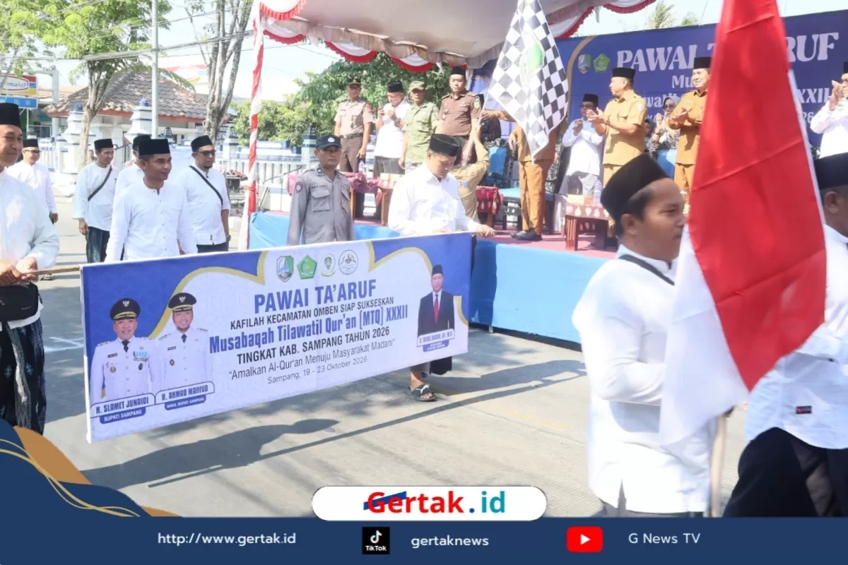 Wabup Lepas Kirab Pawai Ta&rsquo;aruf MTQ ke-32 Sampang, Syiar Al-Qur&rsquo;an dan Generasi Qurani  