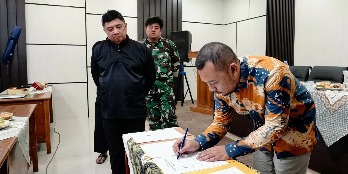 Sosialisasi program Irigasi Perpompaan dan Operasi Pemeliharaan Jaringan Irigasi Tersier Tahun Anggaran 2026 di Aula Dinas Pertanian Kabupaten Garut, Kamis (7/5/2026). (Dok. Diskominfo Kab. Garut)