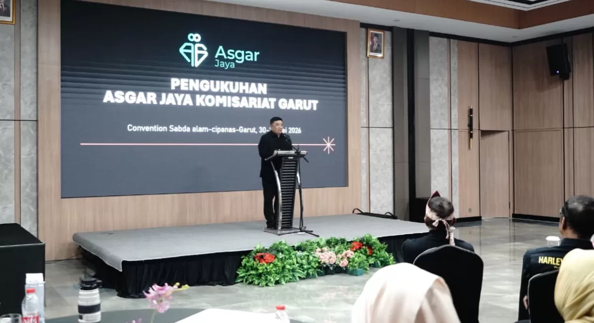 Bupati Garut, Abdusy Syakur Amin, menghadiri pengukuhan pengurus Asgar Jaya Komisariat Garut. Acara berlangsung khidmat di Sabda Alam Convention Hall, Jalan Cipanas, Kecamatan Tarogong Kaler. (Foto: Dok. Diskominfo Garut)