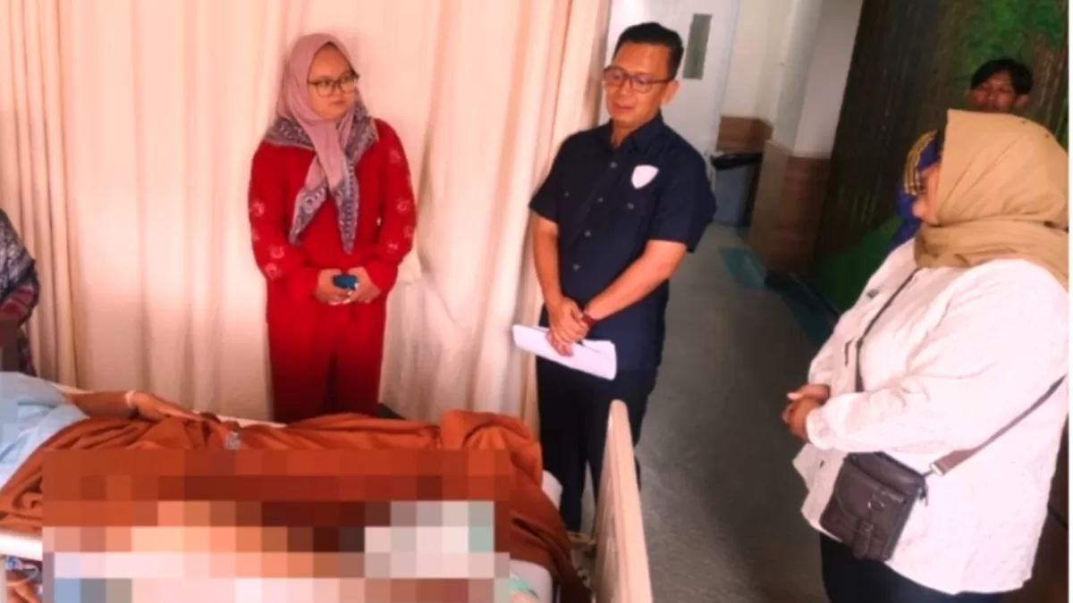 Sebanyak 13 korban tabrakan kereta di Bekasi Timur masih menjalani perawatan intensif di tujuh rumah sakit berbeda. (KanalBekasi.com)