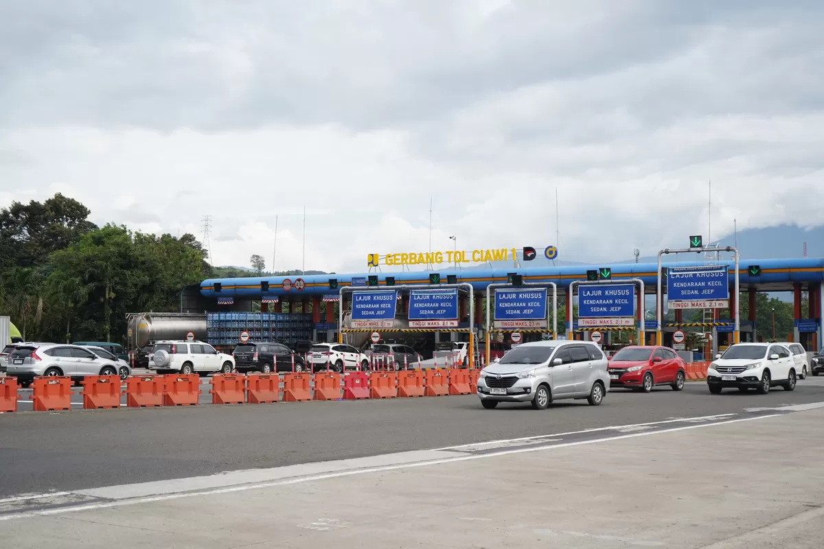 PT Jasa Marga memprediksi kepadatan jalan tol saat libur panjang Kamis, (14/5)