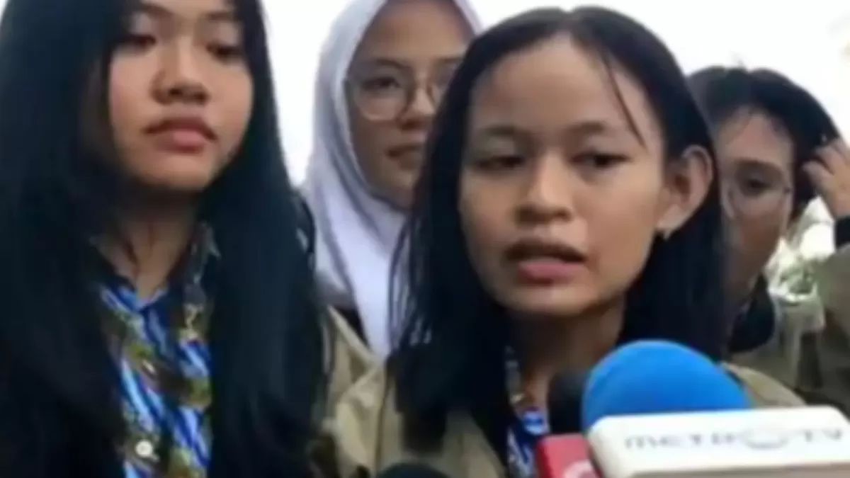 Menyoroti penuturan siswa SMAN 1 Pontianak, Josepha Alexandra usai aksi viralnya yang memprotes penilaian dewan juri LCC MPR RI. (Instagram.com/jogjastudent)