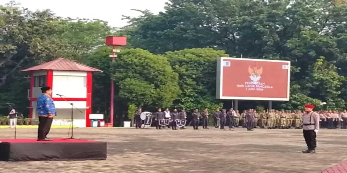 Upacara Peringatan Hari Lahir Pancasila, Senin (1/6/2026), yang digelar di Plaza Patriot Pemerintah Kota Bekasi 