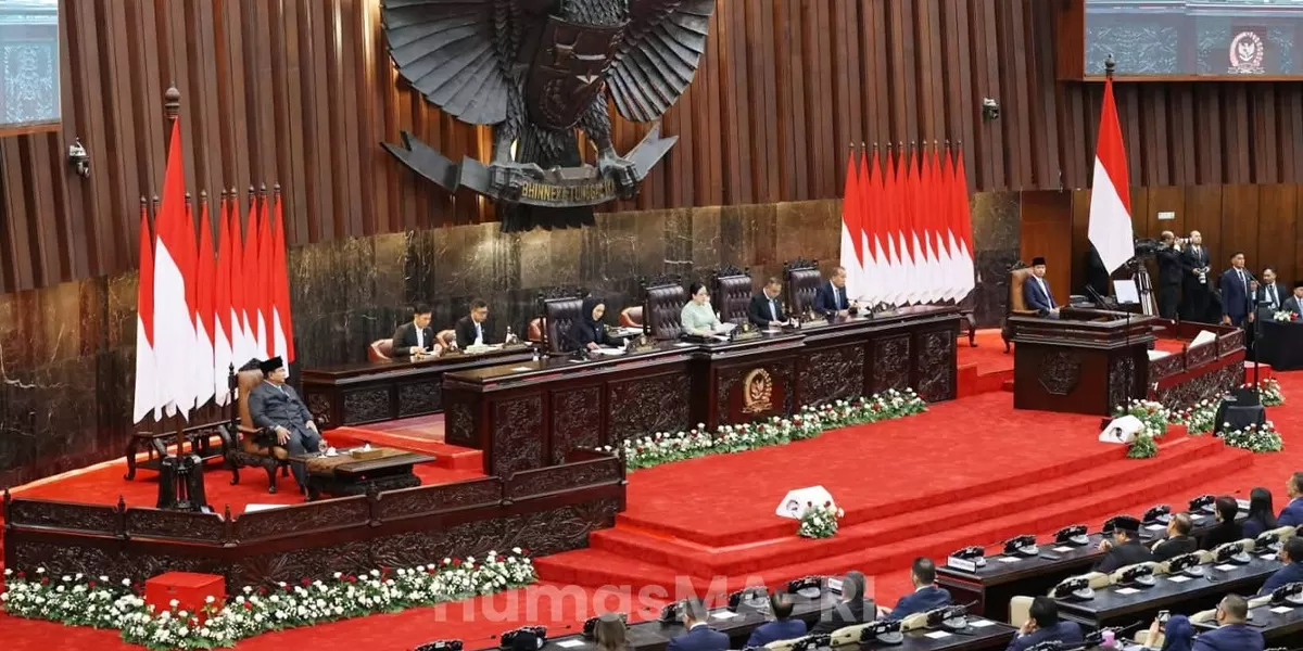 Rapat Paripurna DPR RI bahas RAPBN 2027, Ketua MA RI turut hadir mendengarkan pidato Presiden tentang arah ekonomi dan kesejahteraan rakyat. (Foto Humas DPR-RI)