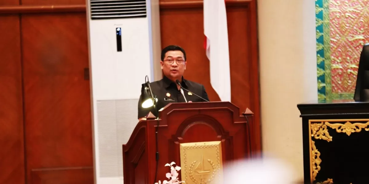 Sekda Riau, Syahrial Abdi, (Candra Winata)