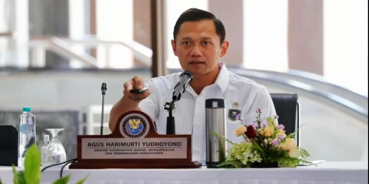 Presiden Prabowo Subianto menunjuk Menteri Koordinator Infrastruktur AHY sebagai Ketua Komite Kereta Cepat Jakarta-Bandung  (iNews86.Com)