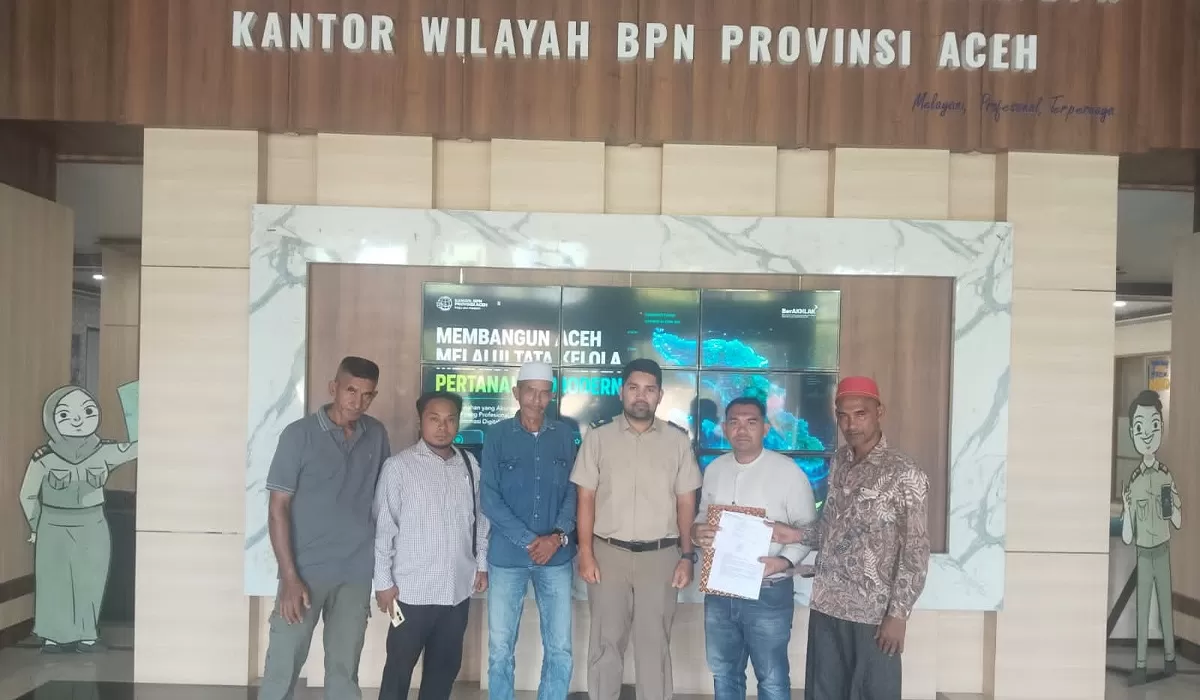 Surat tersebut diserahkan langsung oleh Ketua TPG Tgk Iskandar, didampingi oleh Sekdes Gampong Seumanah Jaya, Mahyudi, perwakilan tokoh masyarakat dan korban perampasan HGU Aki Rayeuk.
