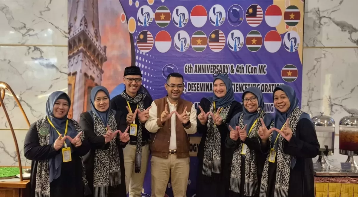 Para dosen dan mahasiswa Unwahas yang membawa prestasi dalam Kompetisi Akademik dan Inovasi Internasional ICAI 2026. (kabarsatu.id/ foto: Unwahas)