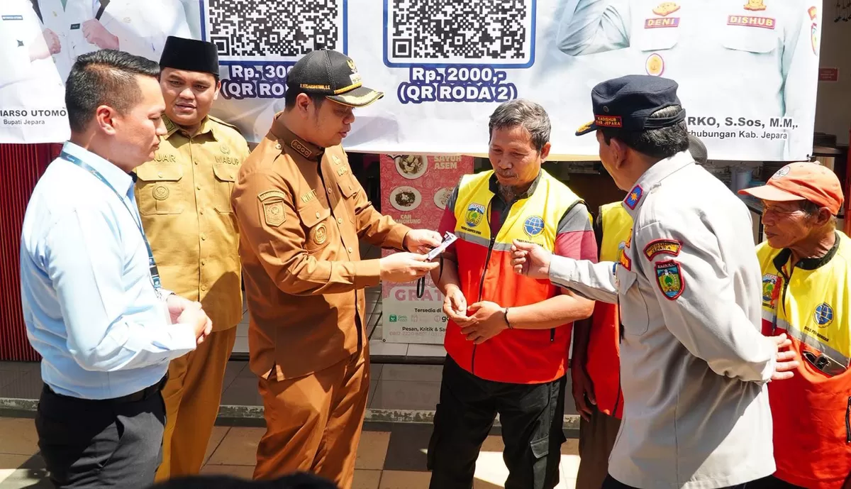 Pemkab Jepara meluncurkan E-Parkir