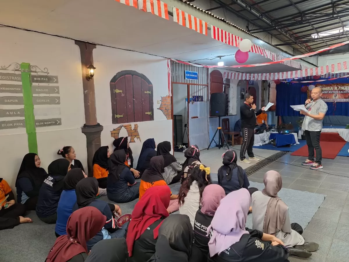 Lomba karaoke dalam rangka memeriahkan HUT RI di rutan Salatiga 