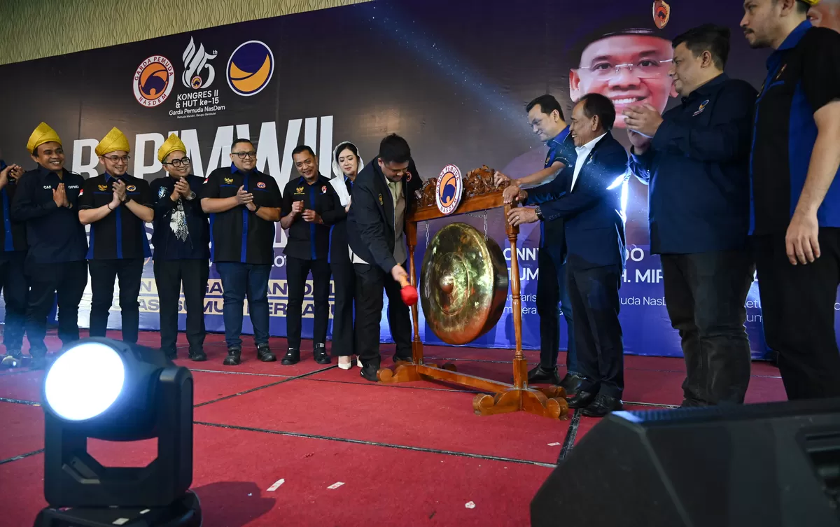 Gubernur Sumatera Utara (Sumut) Muhammad Bobby Afif Nasution saat membuka Rapat Pimpinan Wilayah (Rapimwil) GP Nasdem Sumut di Hotel JW Marriott, Medan, Minggu (12/7/2026) malam. (Dok. Diskominfo Prov. Sumut)