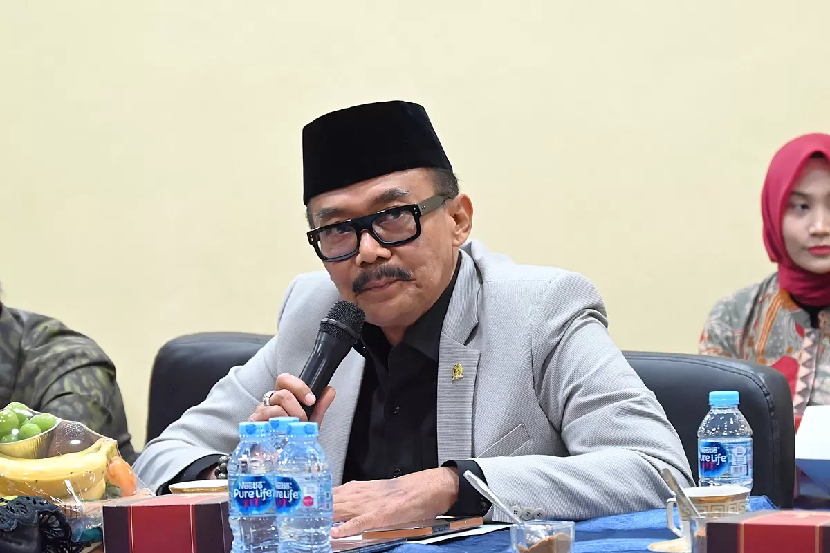 Wakil Ketua Mahkamah Kehormatan Dewan (MKD) DPR RI Agung Widyantoro saat Kunjungan Kerja Spesifik MKD DPR RI ke Polresta Bandung, Jawa Barat, Rabu (15/7/2026).  (Dok. Parlementaria DPR RI (Gal/Andri))