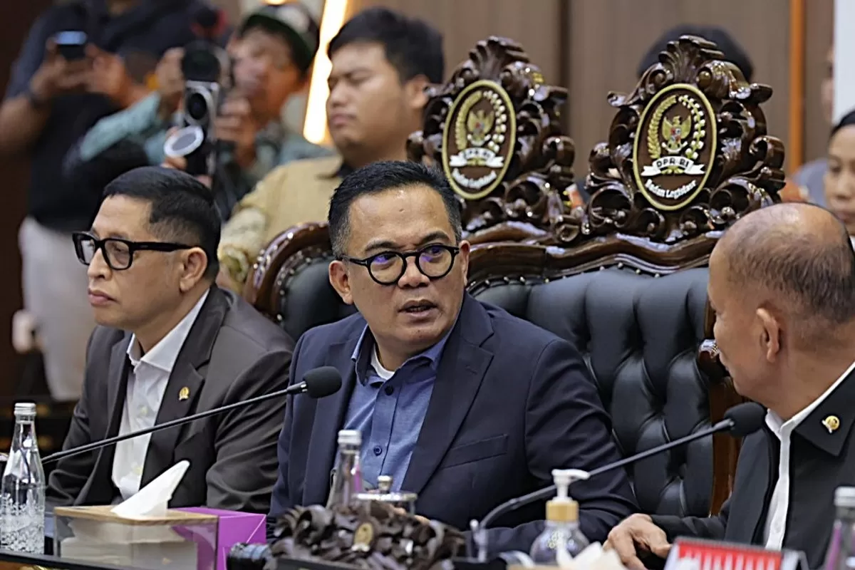 Wakil Ketua Badan Legislasi (Baleg) DPR RI, Iman Sukri dalam Rapat yang berlangsung di Nusantara I, DPR RI, Senayan, Jakarta, Rabu (15/7/2026).  (Dok. Parlementaria DPR( Aron/Andri))