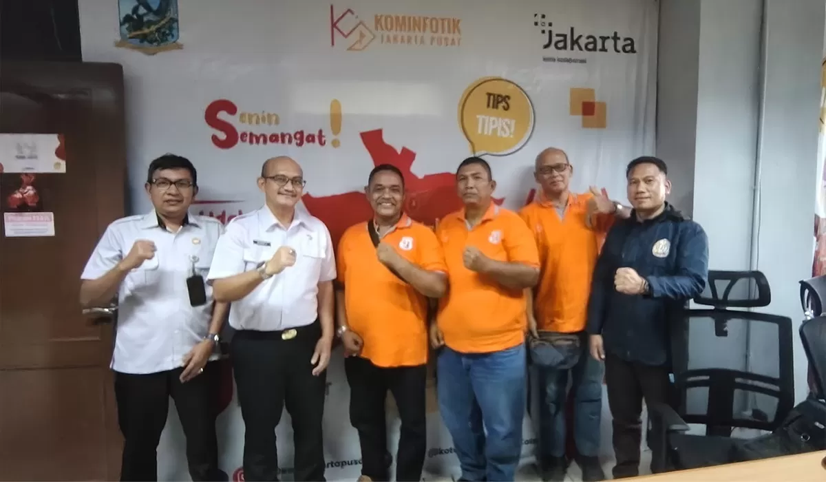 foto: Pengurus ORARI Jakarta bersama Sudin Kominfotik Jakarta Pusat menggelar rapat koordinasi persiapan Proklamafox 2026 di Kantor Wali Kota Jakarta Pusat.