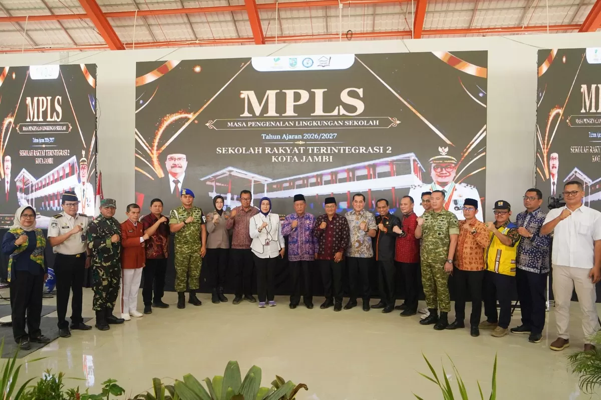 Kasrem 042/Gapu Hadiri Pembukaan MPLS Sekolah Rakyat Terintegrasi 2 Kota Jambi. (Doc.Penrem 042/Gapu)