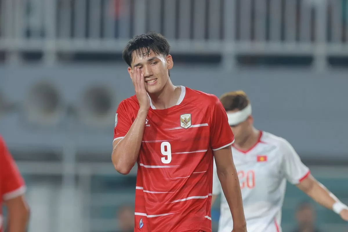 Mitchell Baker saat membela Timnas Indonesia melawan Vietnam pada ASEAN Championship 2026 di Stadion Pakansari, Bogor, Senin (3/8/2026). (Foto : KOMPAS.com/ANTONIUS ADITYA MAHENDRA)