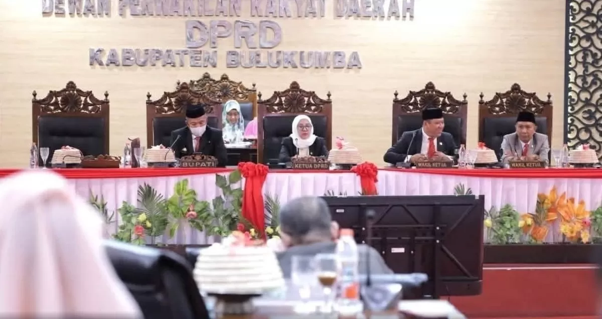 Ketua DPRD Bulukumba Umy Asyiatun Khadijah bersama Wakil Ketua DPRD dan jajaran pemerintah daerah mengikuti rangkaian Pidato Kenegaraan Presiden Prabowo dalam Rapat Paripurna, Jumat, 12 Agustus 2026. (Facebook/DPRD Kab. Bulukumba )