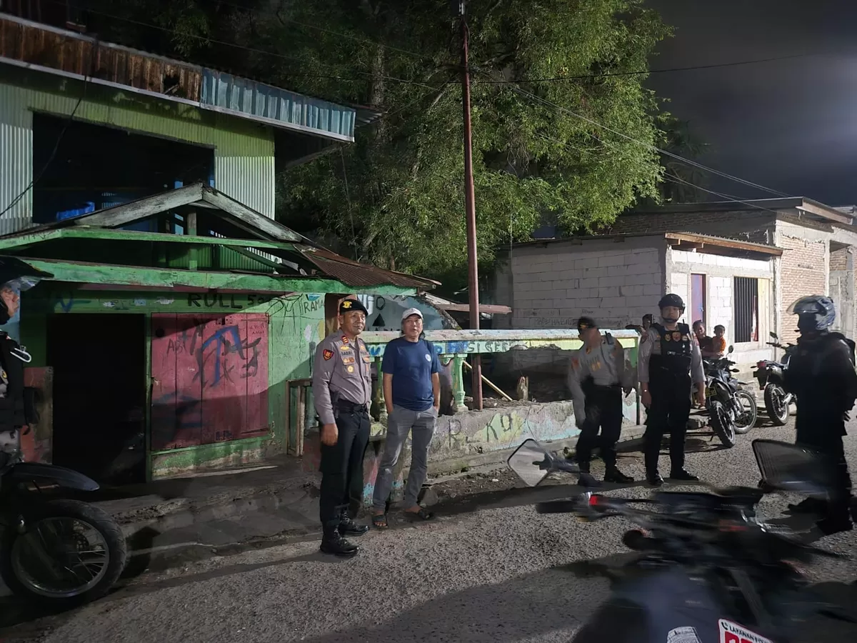 Personel Patroli Motor (Patmor) Sat Samapta Polres Bulukumba melaksanakan patroli malam di sejumlah wilayah Kecamatan Ujung Bulu, Kamis (13/8/2026). (Humas Polres Bulukumba )