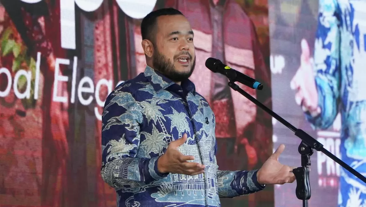 Wali Kota Padang, Fadly Amran, menutup rangkaian HJK ke-357 yang dirangkaikan dengan penutupan Padang Fashion Summit (PFS) di ZHM Premiere Hotel, Senin (10/8/2026) malam.