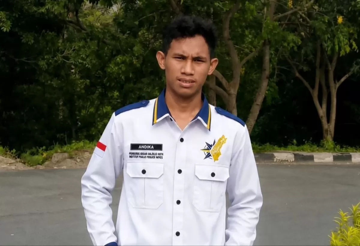 Ketua Institut Paulo Reglus Neves Freire Front Komisariat UNISA Palu (Andika)