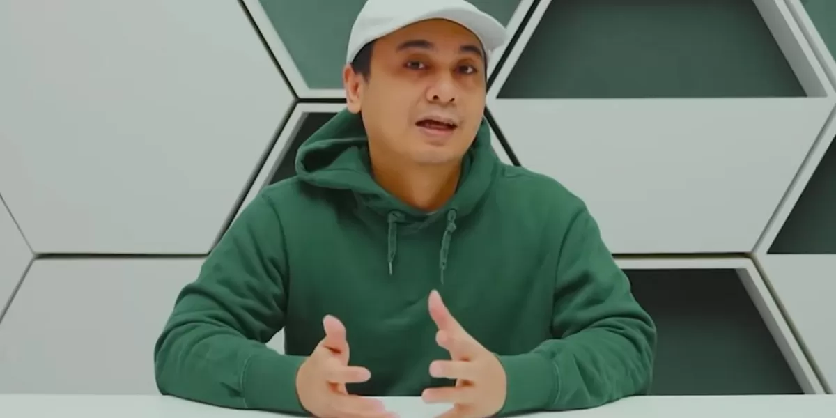 Konten Kreator sekaligus komika bagikan tips keuangan. Chanel YouTube Raditya Dika