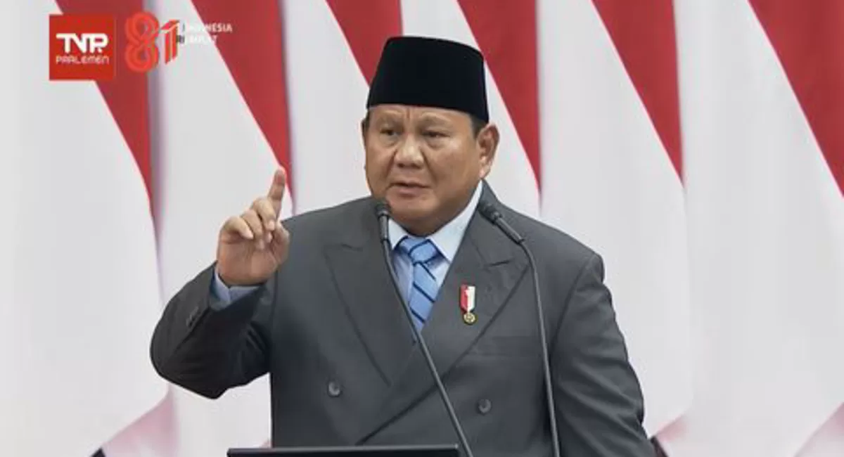 Presiden Prabowo Subianto menyiapkan program ambulans udara dan dokter terbang guna mempercepat evakuasi medis darurat serta merenovasi ribuan fasilitas kesehatan.