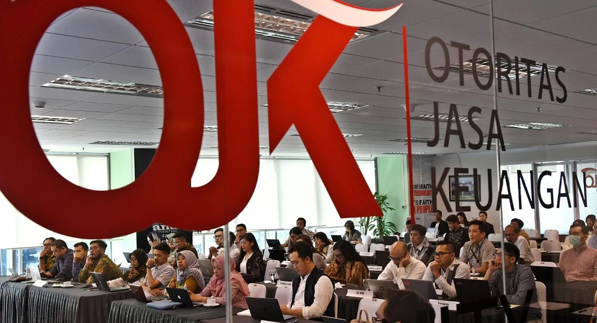 Sejak 2018, kewenangan pencatatan dan pengelolaan data debitur dialihkan ke Otoritas Jasa Keuangan (OJK) melalui Sistem Layanan Informasi Keuangan (SLIK).