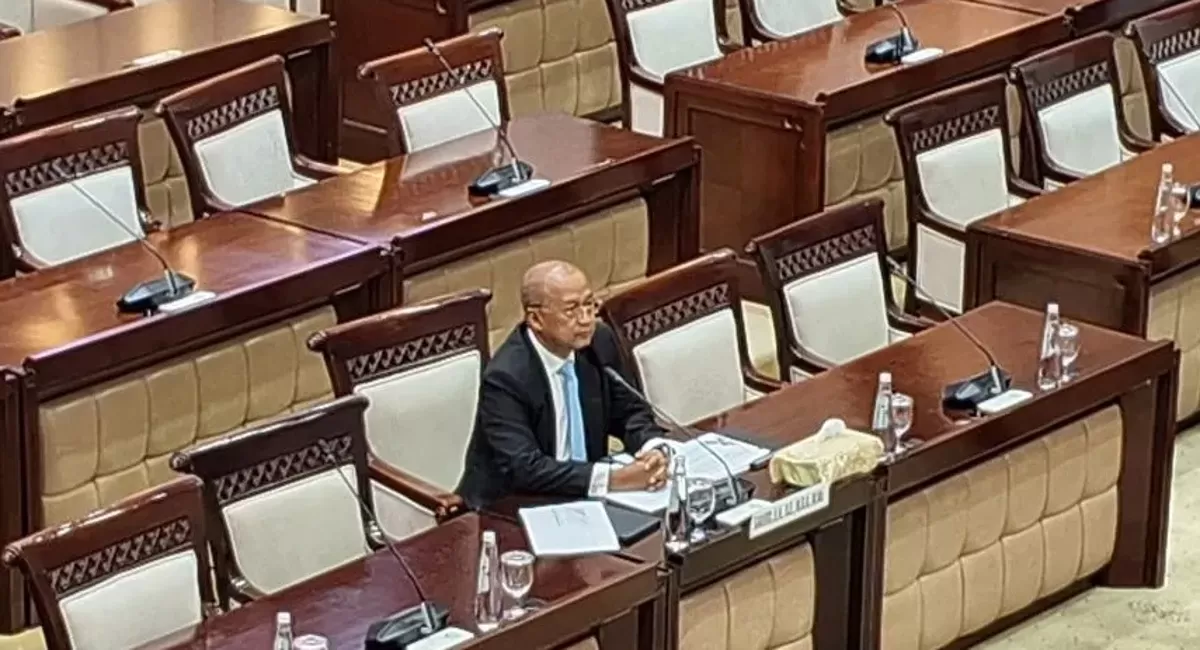 Calon Kepala Eksekutif Pengawas Bursa Mineral dan Komoditas Strategis (BMKS) Sarjito menjalani uji kelayakan dan kepatutan (fit and proper test) di Komisi XI DPR RI, Jakarta, Senin (24/08/2026) ANTARA