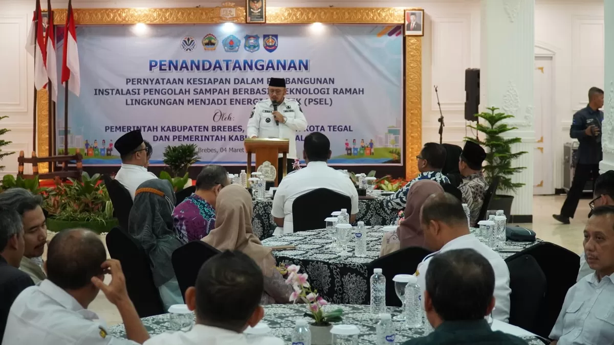 Penandatanganan Kesiapan Pengelolalan Sampah Tegal < Brebes . Slawi (AGUS R)