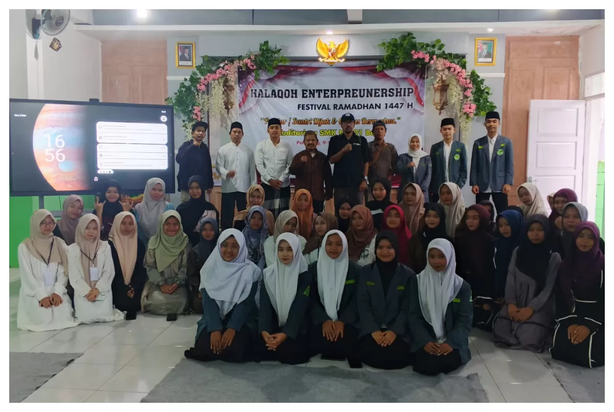 Peserta , Pelaksana dan Narsum Pelatihan Medsos di SMK NU 01 Belik (AGUS R)