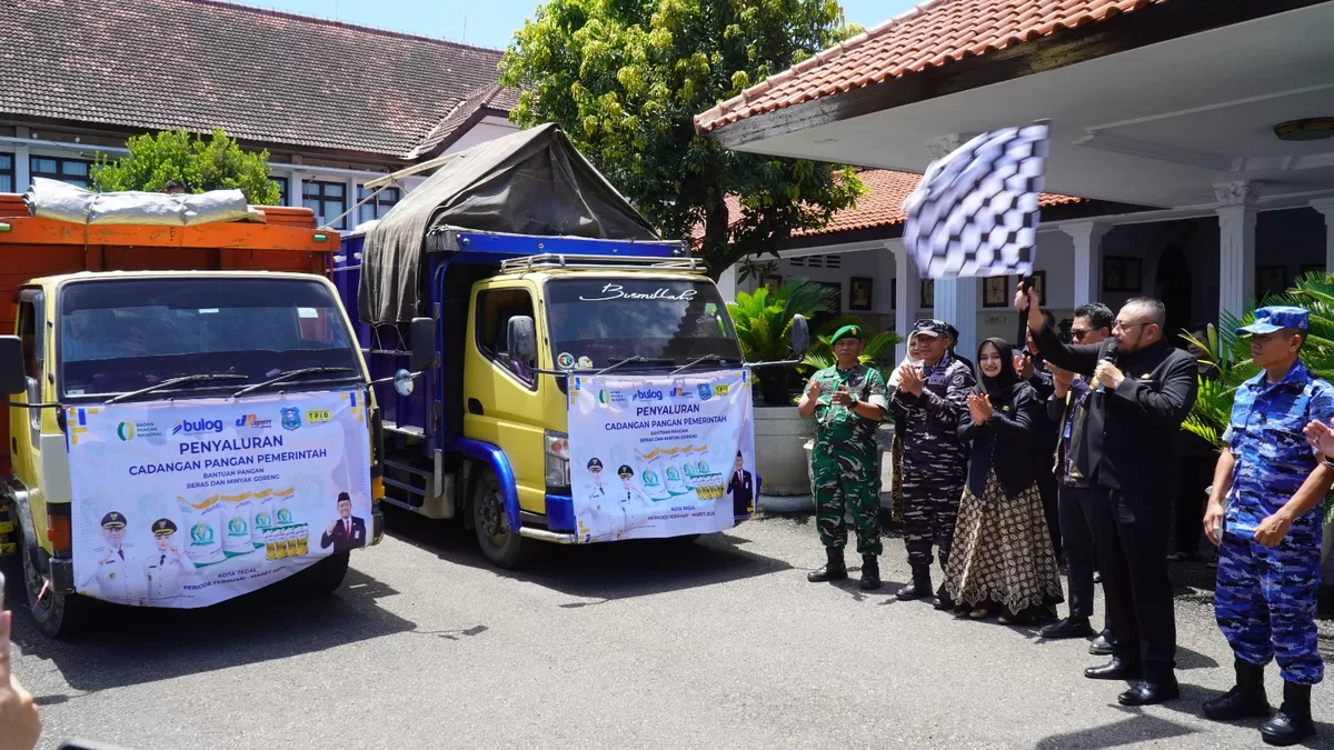 Penyaluran Bantuan Beras (AGUS R)