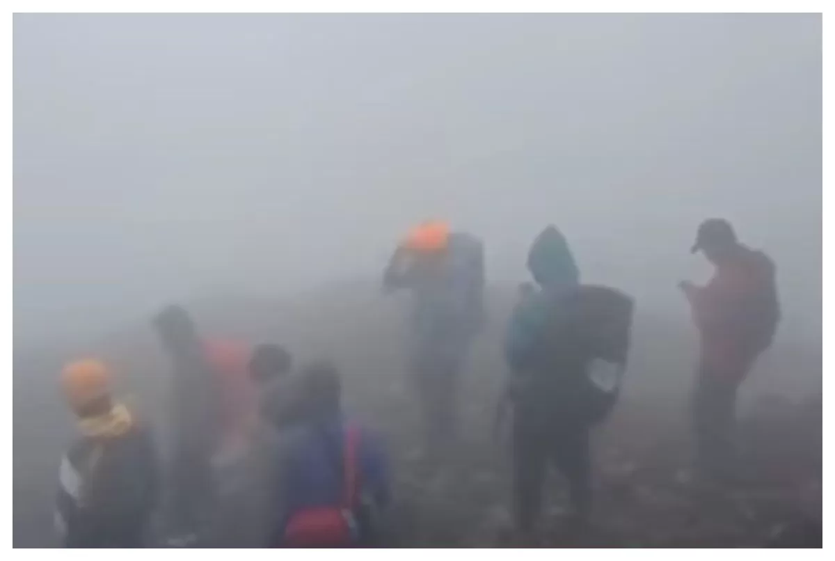 Suasana Pendakian Gunung Slamet (AGUS R)