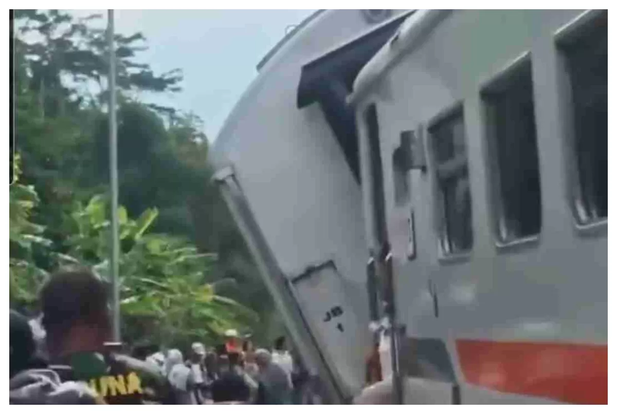 Kondisi Gerbong KA BAngunkarta yang Anjlok di Bumiayu Brebes (AGUS R)