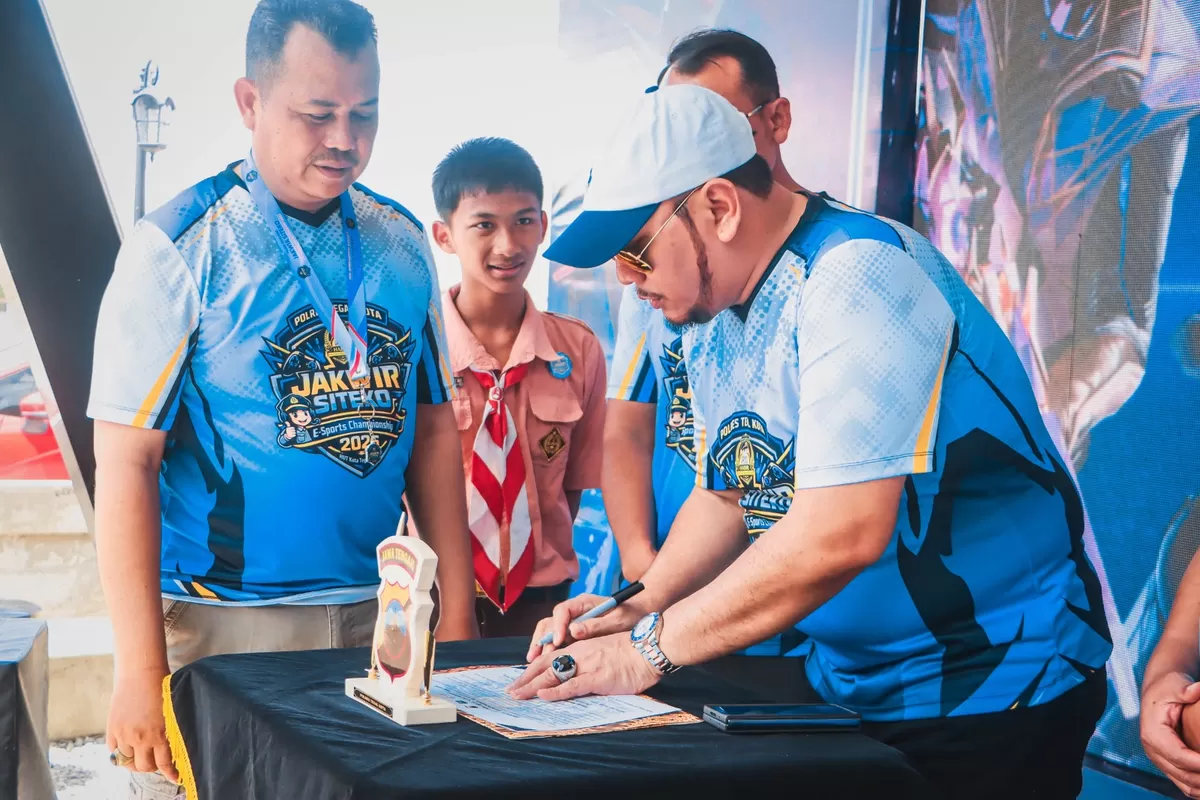 Ratusan Pelajar Kota Tegal Adu Strategi di Turnamen Jakwir Siteko E-Sport Championsip  (agus r)