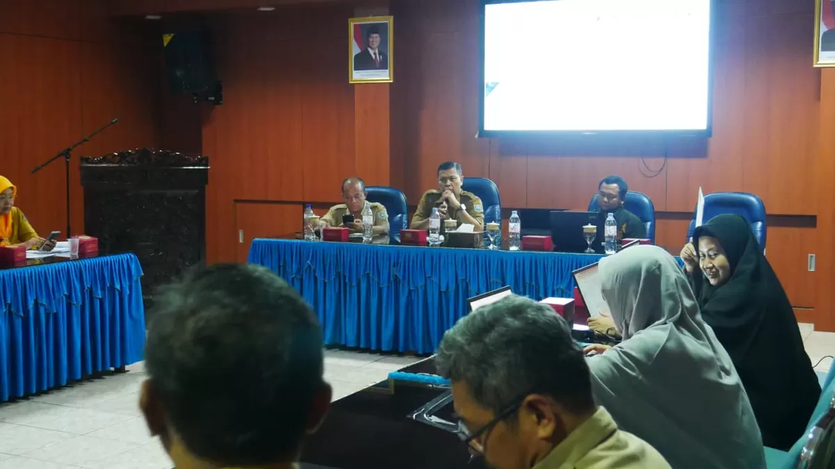 Pemerintah Kota Tegal melalui Dinas Lingkungan Hidup (DLH) mengadakan forum konsultasi publik lanjutan.(Agus R)
