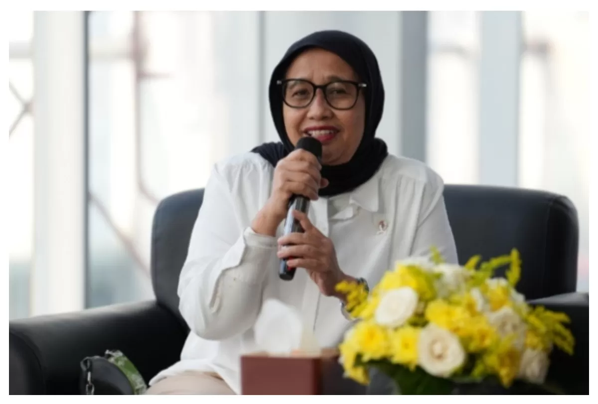 Kepala BGN Nanik S. Deyang langsung meninggalkan wartawan saat ditanya tentang motor listrik untuk SPPG. (bgn.go.id)