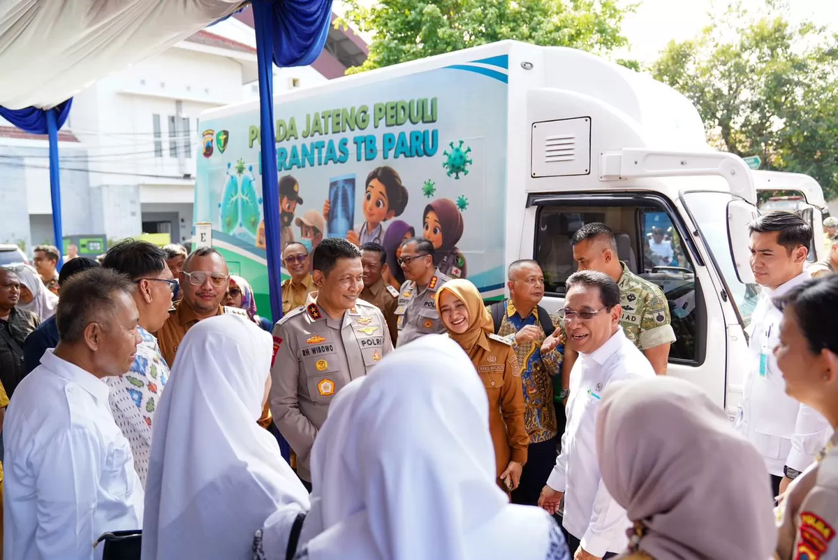 Kapolda Jateng bersama Wamenkes pimpin acara bakti Kemanusiaan (AGUS R/dok.hmsrespemalang)