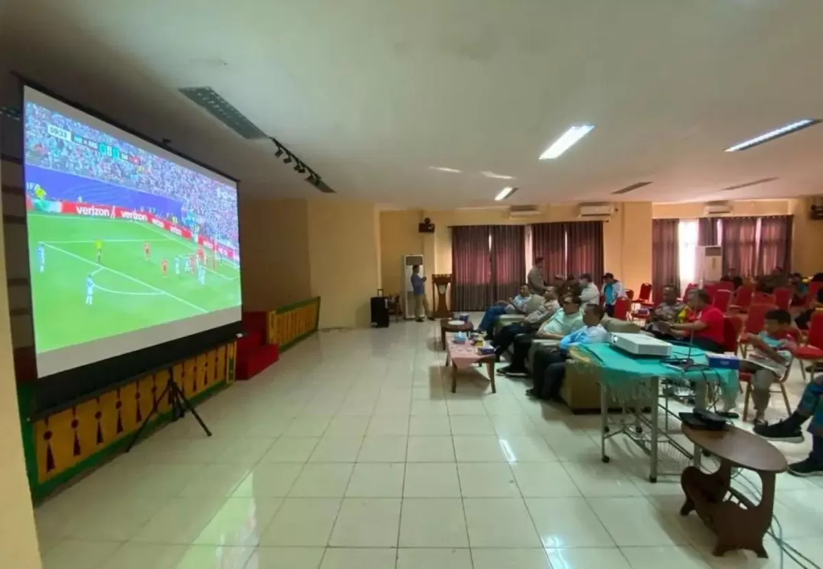 Nobar Piala Dunia 2026 di Pancoran Mas: Sinergi Tiga Pilar dan Warga dalam Dekapan Sepak Bola