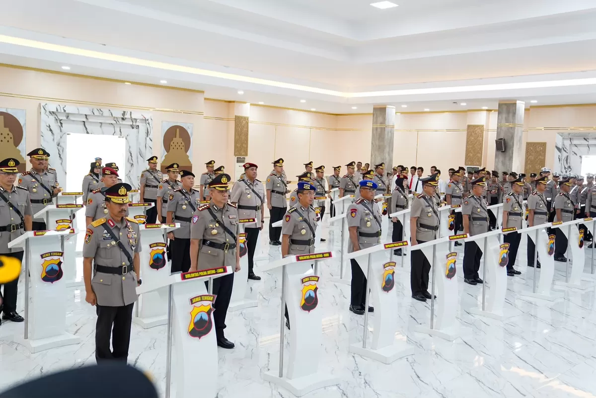 Polda Jateng Mutasi Besar-besaran: Kapolda Pimpin Sertijab 22 Pejabat Utama dan Kapolres