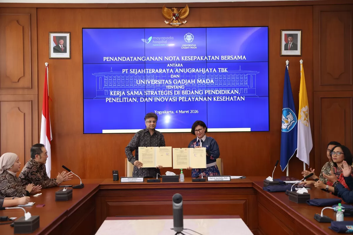 Penandatangan Kerjasama UGM dan PT. Sejahteraraya Anugrahjaya Tbk. (Doc. Humas UGM)