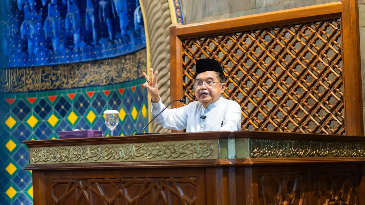 Muhammad Jusuf Kalla mengisi ceramah tarawih di sesi Ramadan Public Lecture (RPL) di Masjid Kampus UGM, Kamis (5/3). IST
