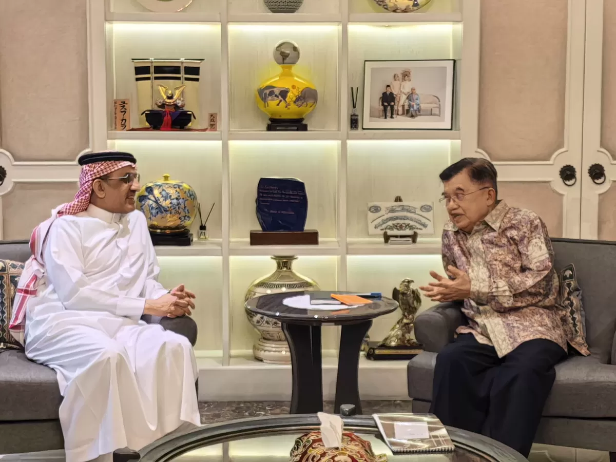 Jusuf Kalla menerima Duta Besar Arab Saudi untuk Indonesia, HE.MR Faisal Abdullah Al-Amudi, di kediamannya di kawasan Jakarta Selatan, Selasa (10/3/2026). (Ist)