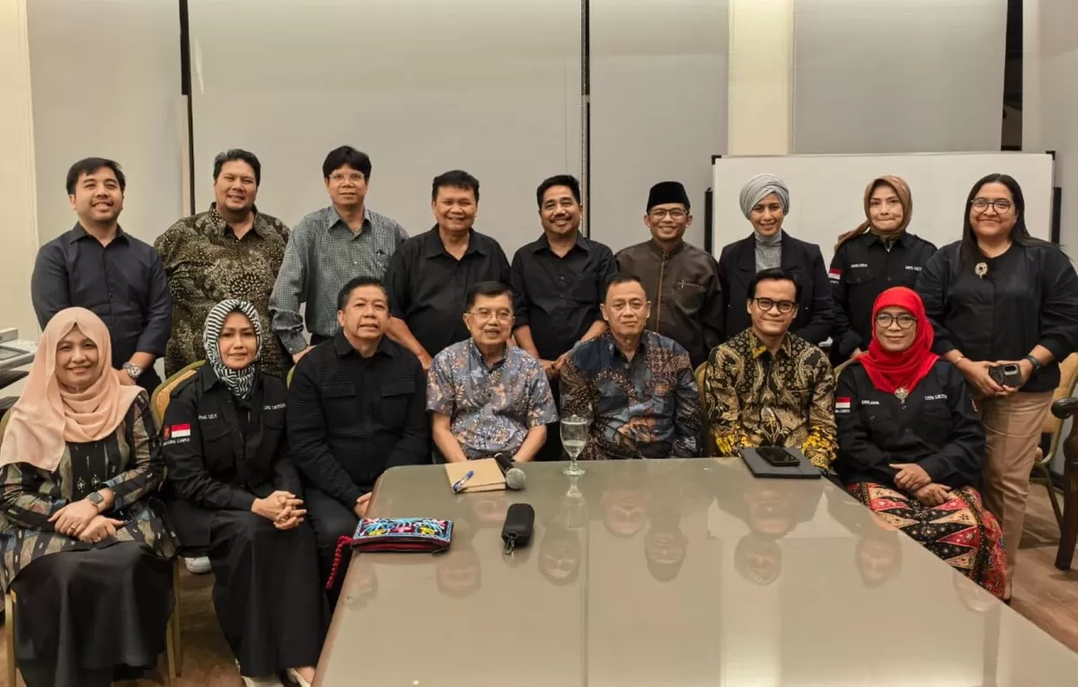 diskusi para komunikolog bersama Jusuf Kalla di kediaman Wapres ke 10 dan 12 di kawasan Jakarta Selatan, Sabtu (14/3). (Ist)