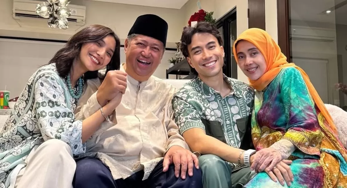 Harry Kiss ungkap tak ada foto lebaran dengan konsep unik lagi. (Instagram/vidialdiano)