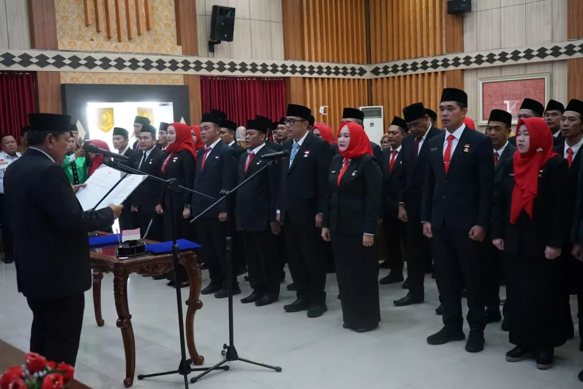 Wakil Gubernur Bengkulu, Mian melantik sebanyak 54 pejabat eselon III Pemprov Bengkulu, di kantor Gubernur Bengkulu, Selasa 31 Maret 2026.(Foto/Ist) 