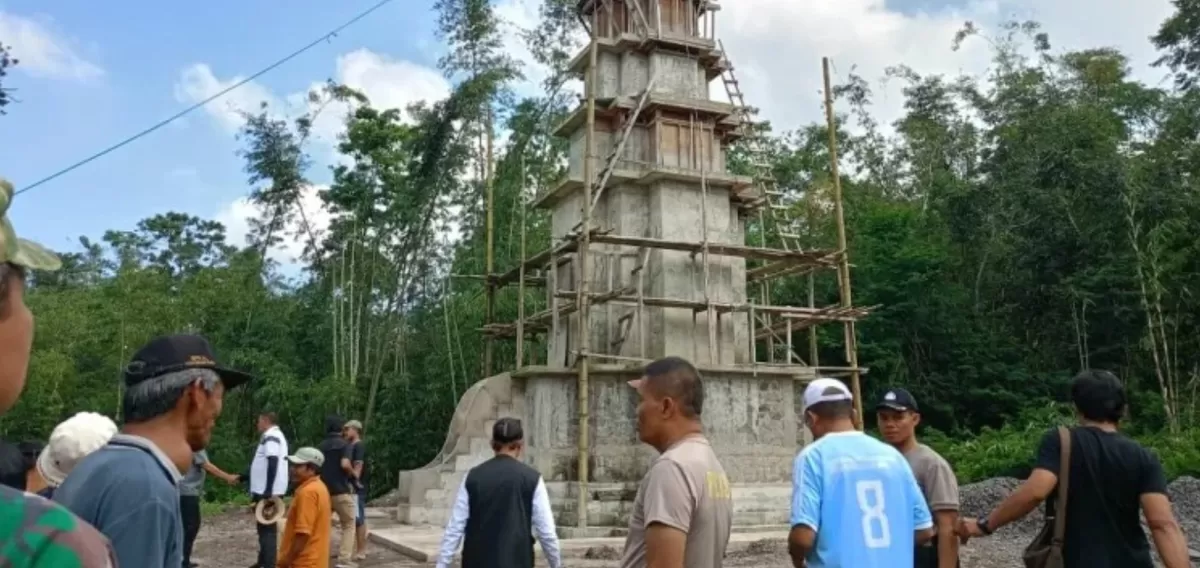 Candi Buatan Candra Geni Sri Sedana. Dok. RRI