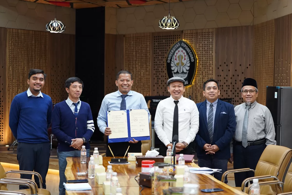 Penandatanganan Agreement on Double Degree Program yang dilaksanakan secara hybrid melalui platform Zoom Meeting pada Selasa, 7 April 2026. (Humas Undip)