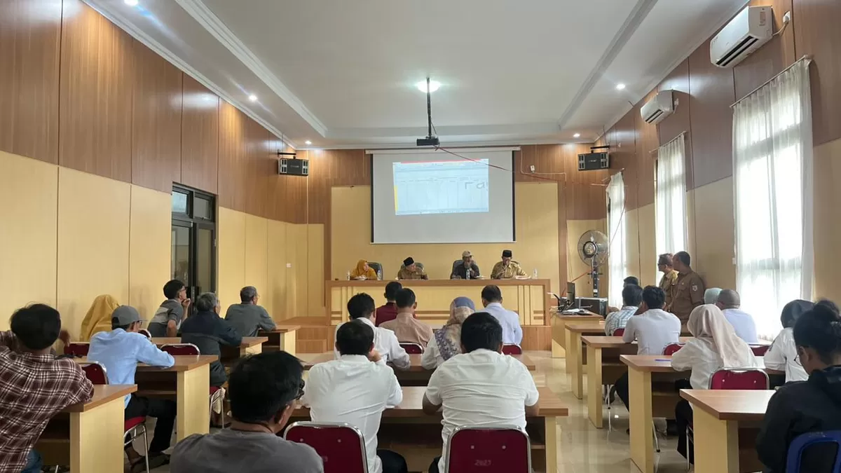 Pemprov Bengkulu menggelar rapat berbagai pihak di Bengkulu guna penyelesian konflik Agraria perkebunan dengan masyarakat berlangsung sejak puluhan tahun lalu secara  berdasarkan basis.(Foto/Ist)